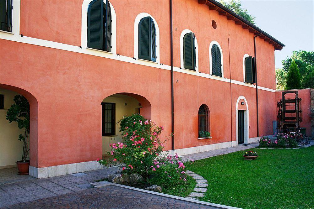 Residence Bizzoni Terni Extérieur photo