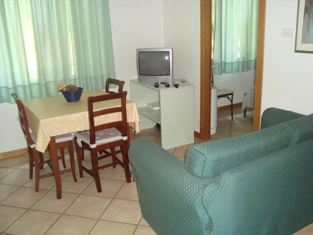 Residence Bizzoni Terni Chambre photo